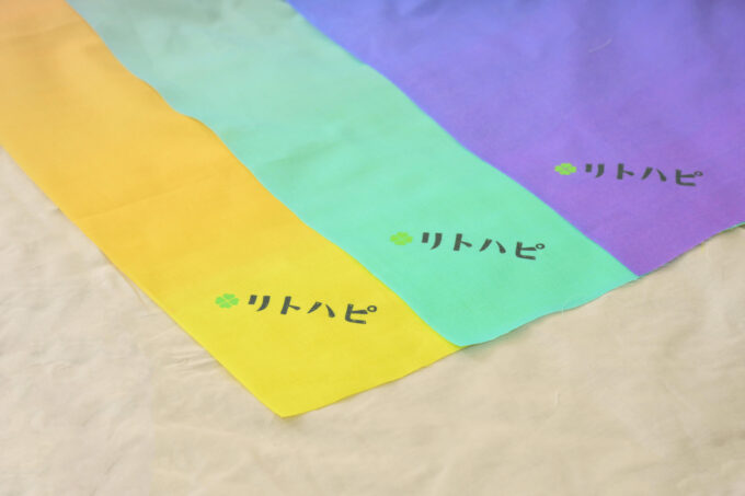 3色のリトハピ手ぬぐいのイメージ